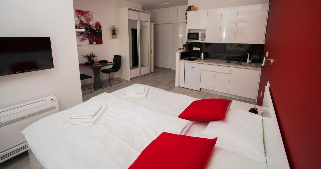 Apartments Kruc ザグレブ エクステリア 写真